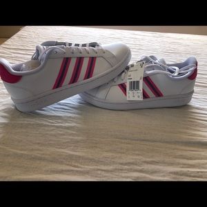 Adidas- Grand Court (Women’s Size 9)
